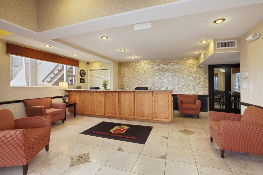 Super 8 By Wyndham Phoenix Downtown Інтер'єр фото